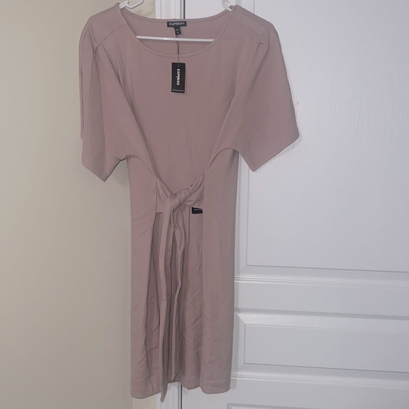 Express Dresses & Skirts - Pale pink / pinkish cream colored front tie dress with short sleeves